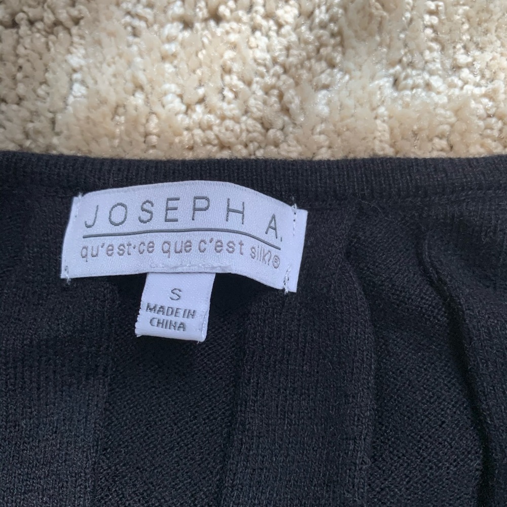 Joseph A black short sleeve sweater - Picture 2 of 2